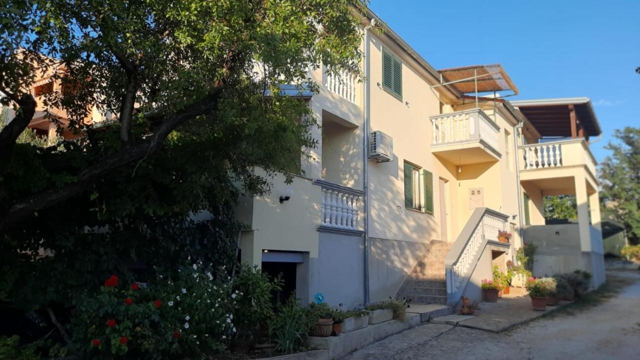 Apartmani Krpeta Pakoštane Esterno foto