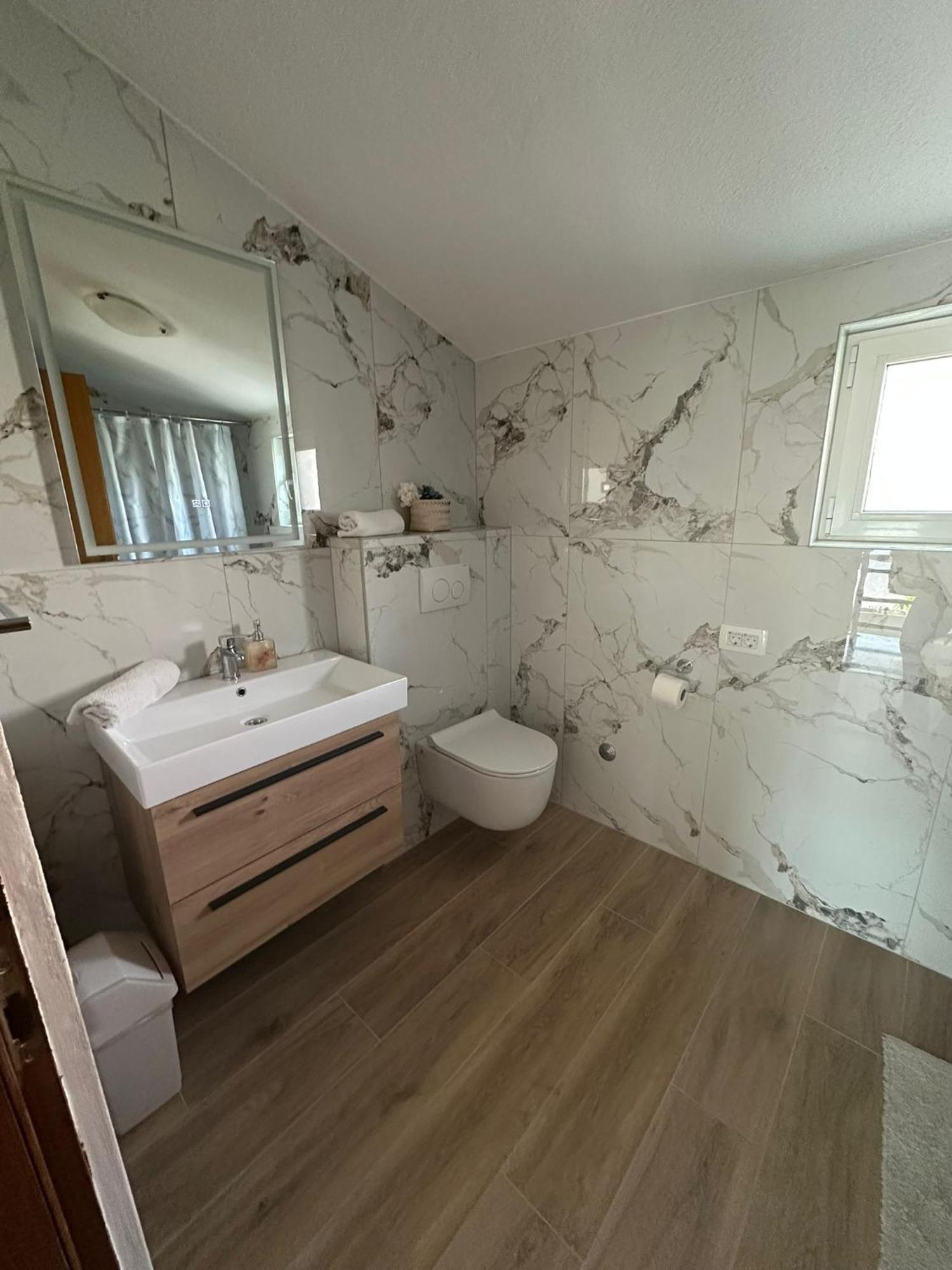Apartmani Krpeta Pakoštane Esterno foto